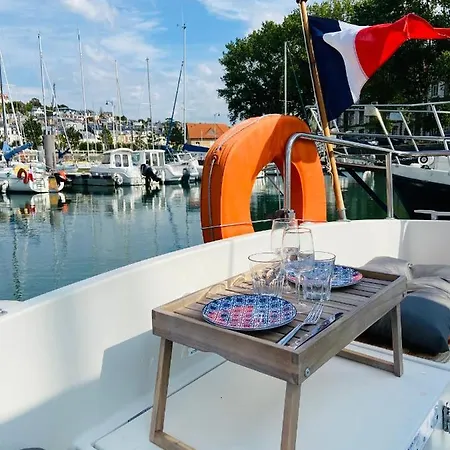 Botel Escapade Deauvillaise Vue Mer *