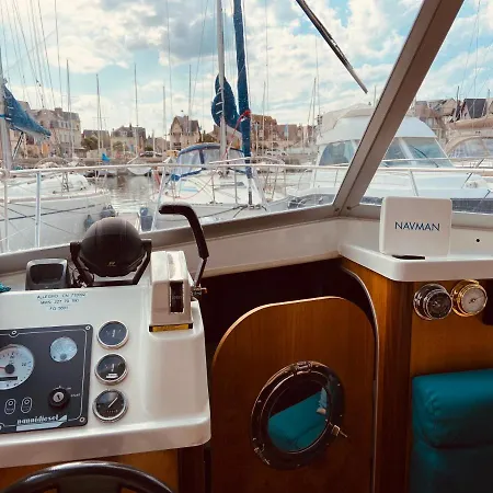 Botel Escapade Deauvillaise Vue Mer Deauville